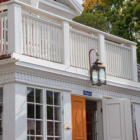 Hem Till Garden Boutique Hotel Västerås Екстериор снимка