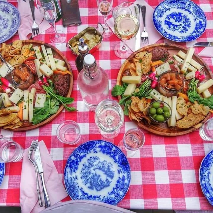 Hem Till Garden Boutique Hotel Västerås Екстериор снимка